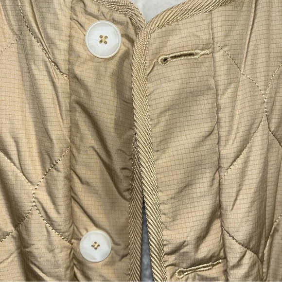 Levi’s women’s MARLOWE OVERSIZED REVERSIBLE SHERPA Quilted JACKET - Picture 15 of 16